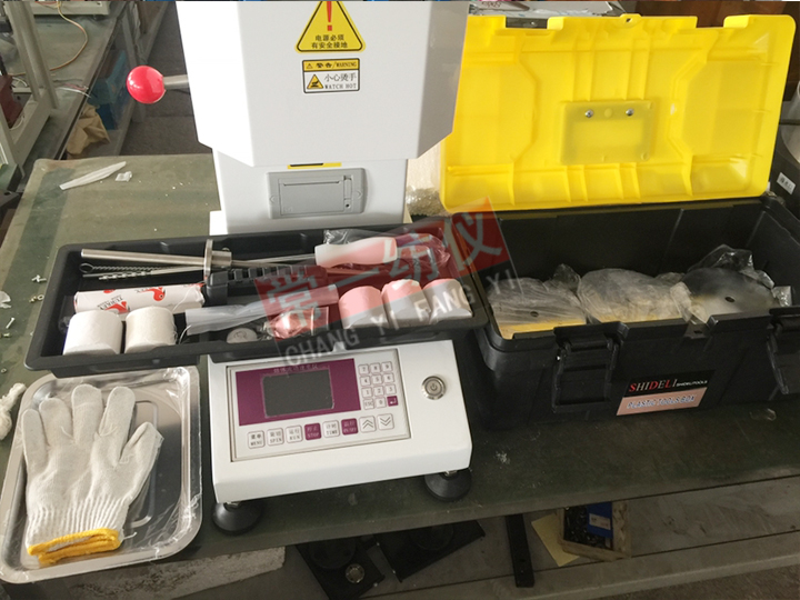 RL-11B熔體流動(dòng)速率測(cè)定儀（熔融指數(shù)）